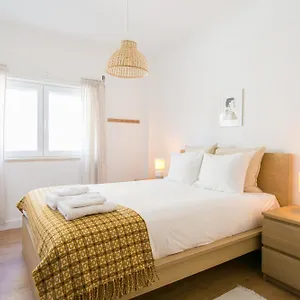 Apartment E Confortavel Junto Ao Bairro Da Graca, Lisbon